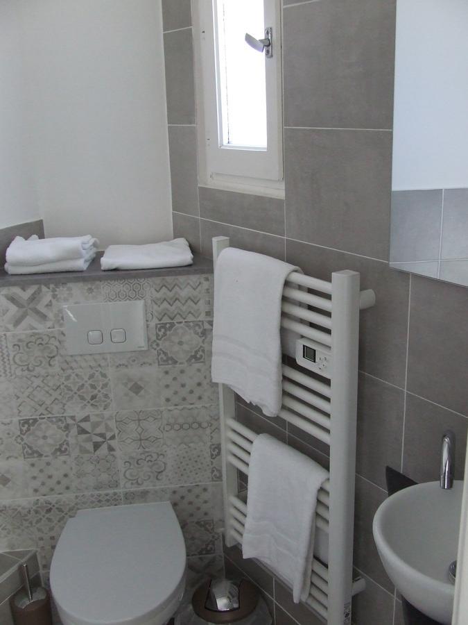 Le Sarac Hotel Clermont-lʼHérault エクステリア 写真
