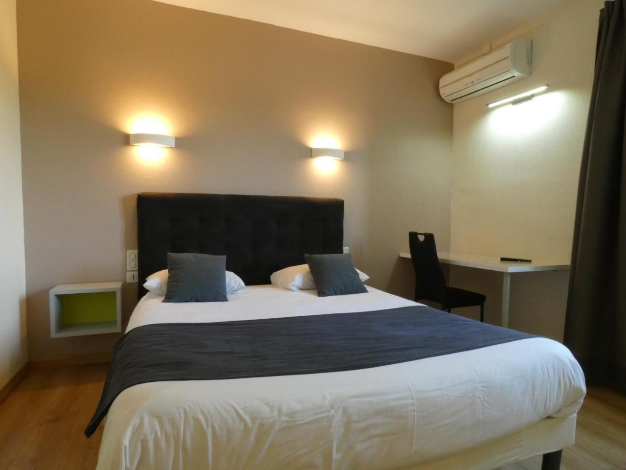 Le Sarac Hotel Clermont-lʼHérault エクステリア 写真