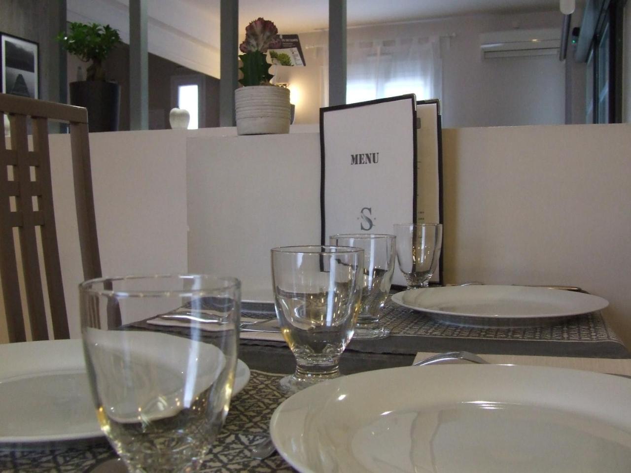 Le Sarac Hotel Clermont-lʼHérault エクステリア 写真